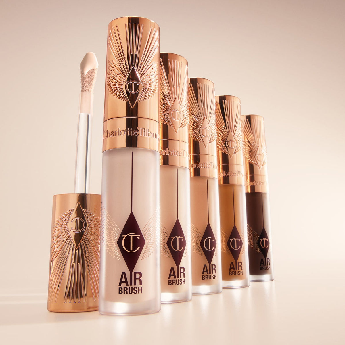 CHARLOTTE TILBURY -Airbrush Flawless Blur Concealer – Correcteur hydratant longue durée- Réf 2,5 Fair
