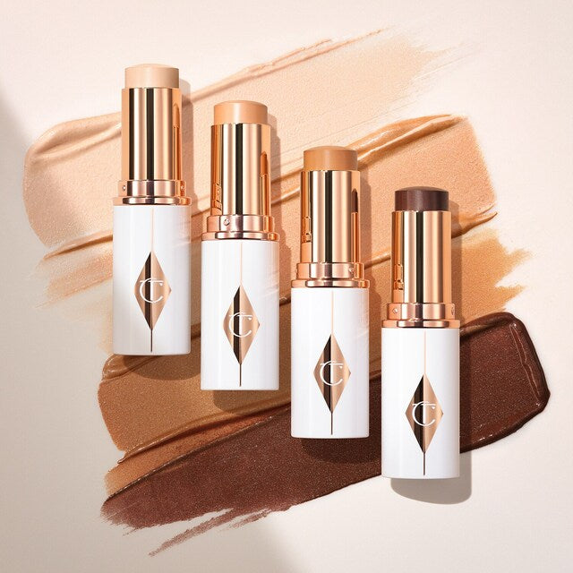 CHARLOTTE TILBURY - Unreal Skin Sheer Glow Tint - Stick Fond de teint Hydratant - 4 Fair