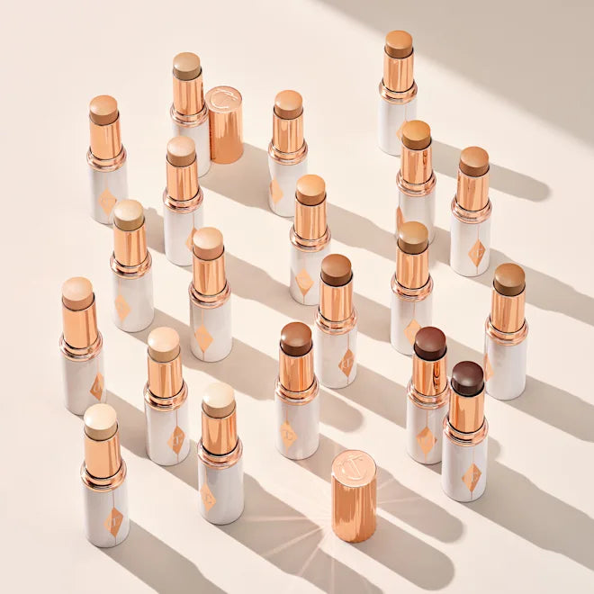 CHARLOTTE TILBURY - Unreal Skin Sheer Glow Tint - Stick Fond de teint Hydratant - 4 Fair